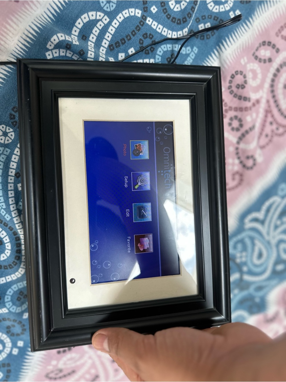 Digital photo frame